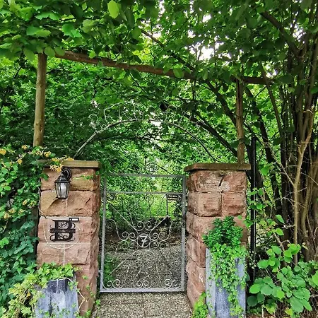 Konukevi Berghaus Figueiras Zum Teufelsberg 7